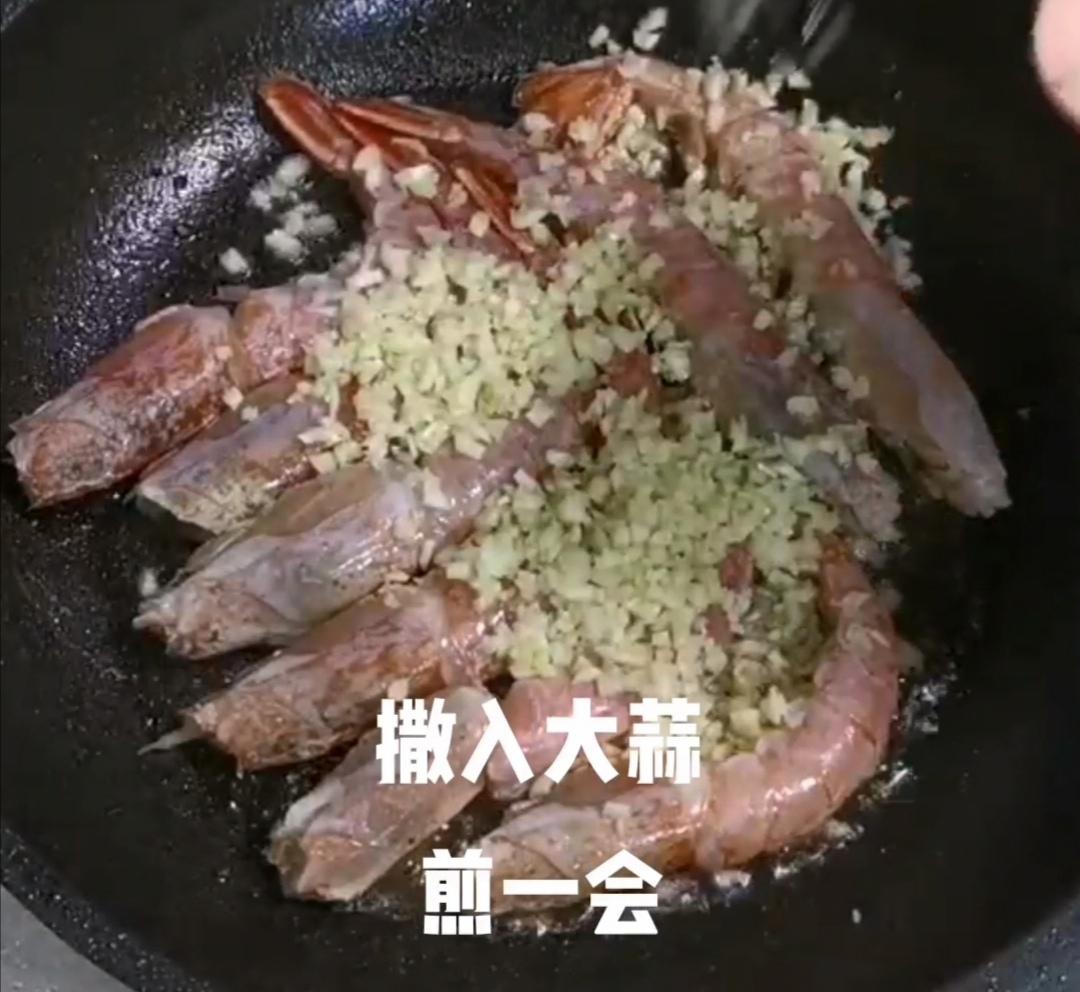 蒜蓉煎大蝦的做法-蒜香味煎菜譜