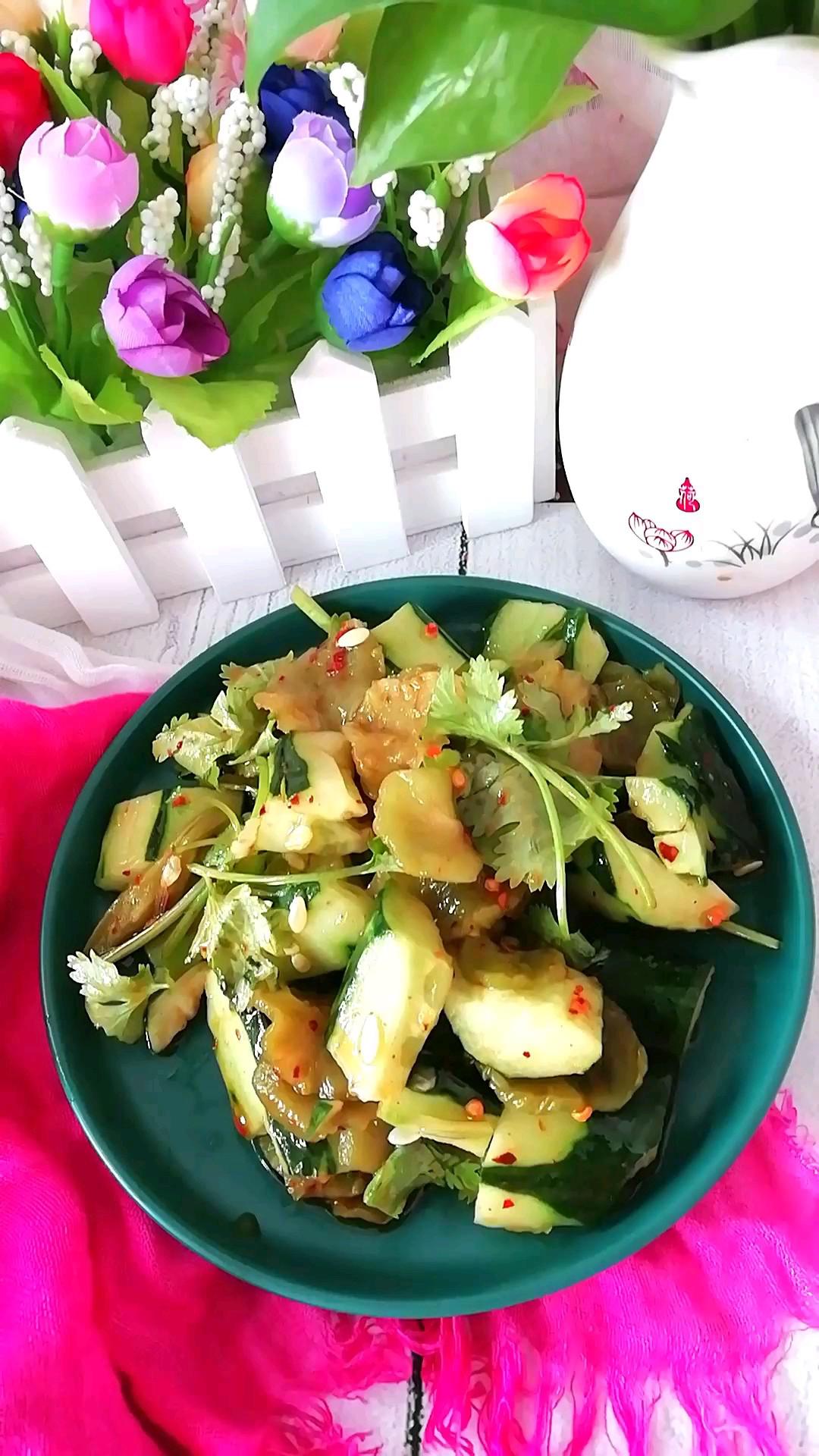 黃瓜拌萵筍干的做法-咸鮮味拌菜譜