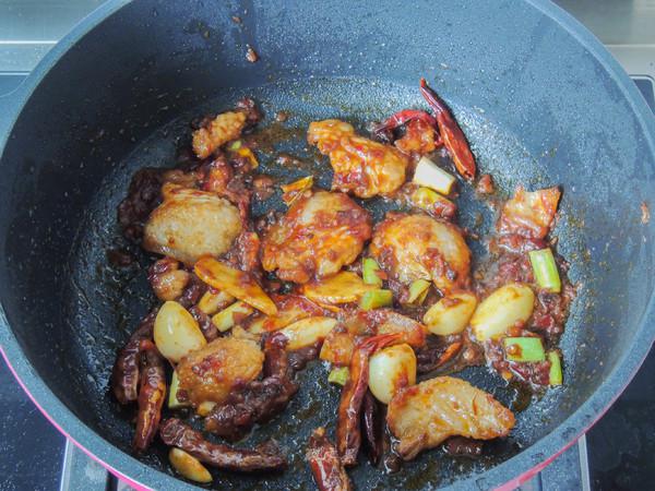 干鍋西藍花杏鮑菇的做法-家常味煮菜譜