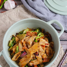 干鍋西藍花杏鮑菇的做法-家常味煮菜譜