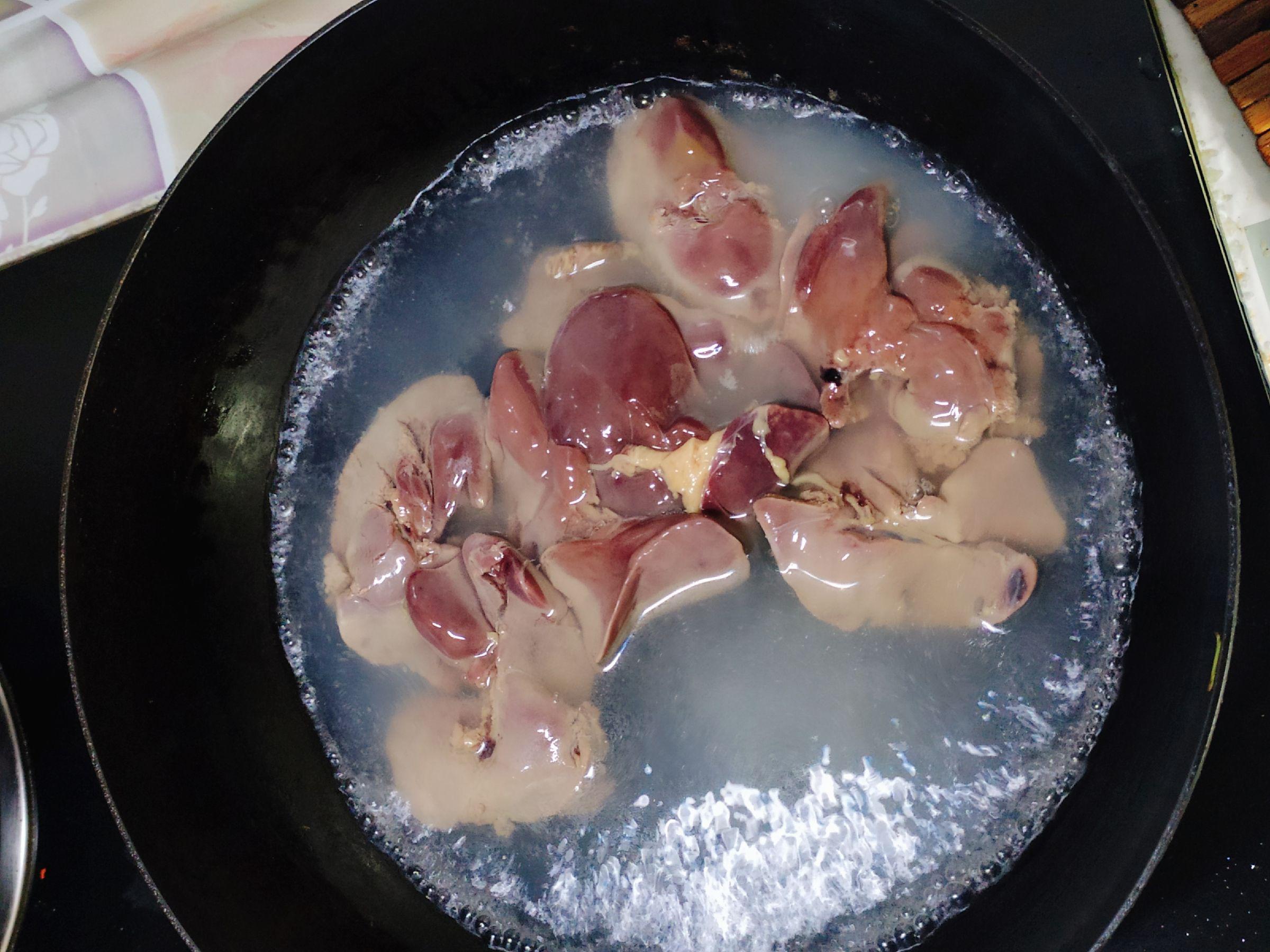 啤酒燒雞肝的做法-豆瓣味燒菜譜