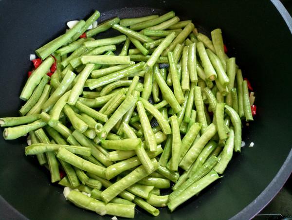 蝦醬炒豆角的做法-香辣味炒菜譜
