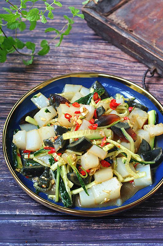 黃瓜涼粉拌皮蛋的做法-家常味拌菜譜