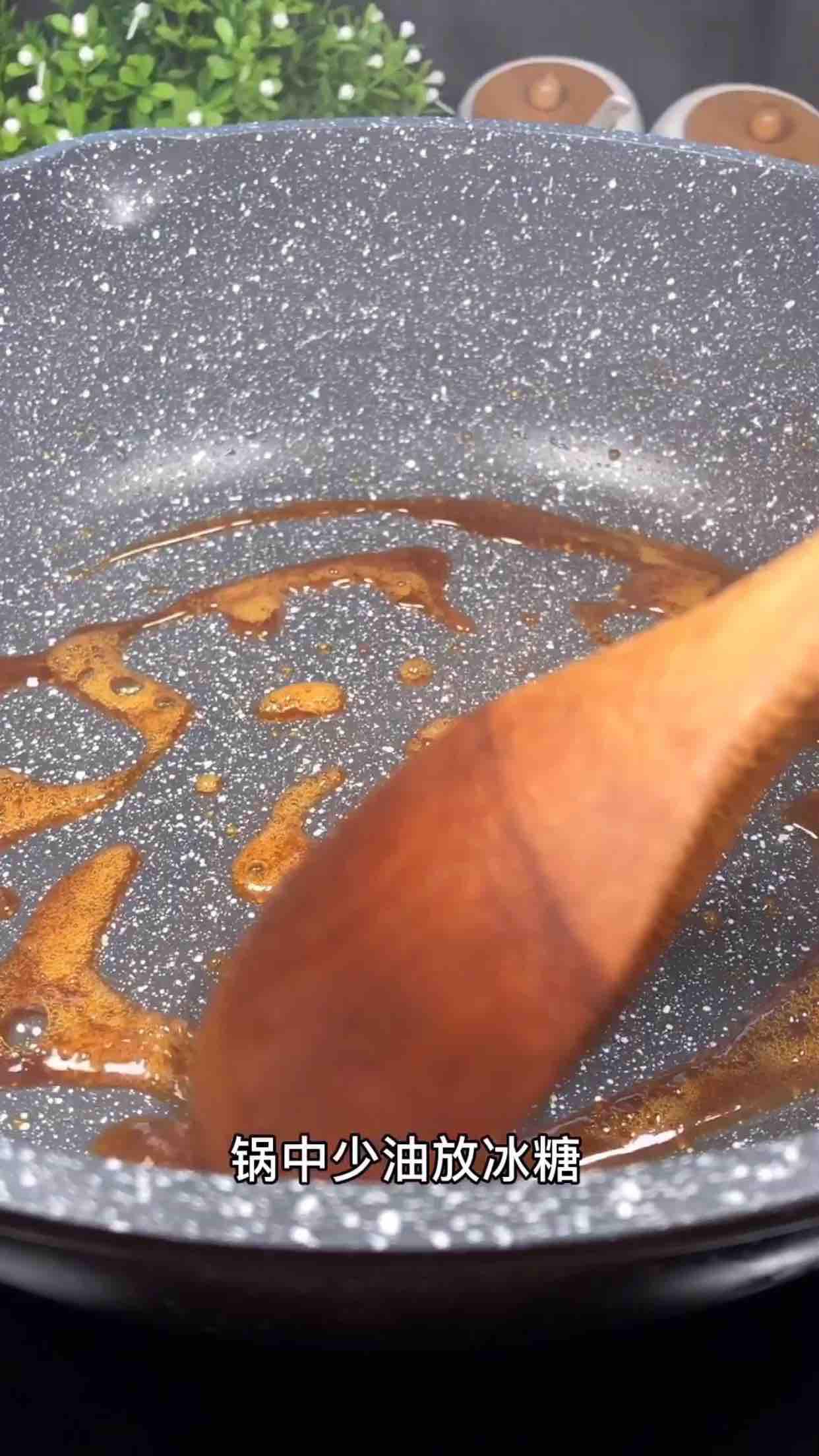 豬蹄燜黃豆的做法-家常味燉菜譜