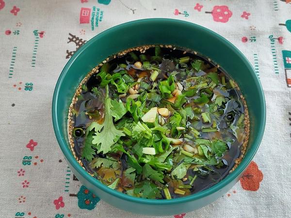 涼拌魔芋絲，清新爽口超開胃的做法-家常味拌菜譜