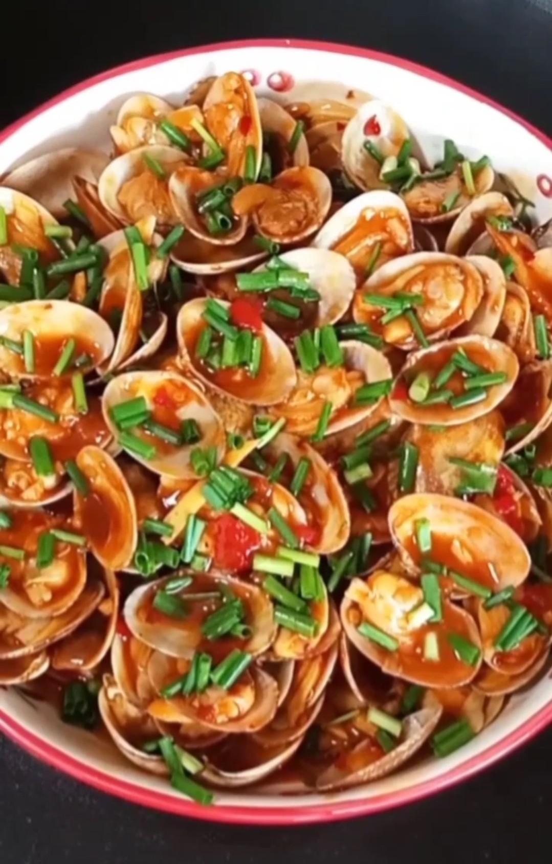 豆瓣醬炒花甲的做法-家常味炒菜譜