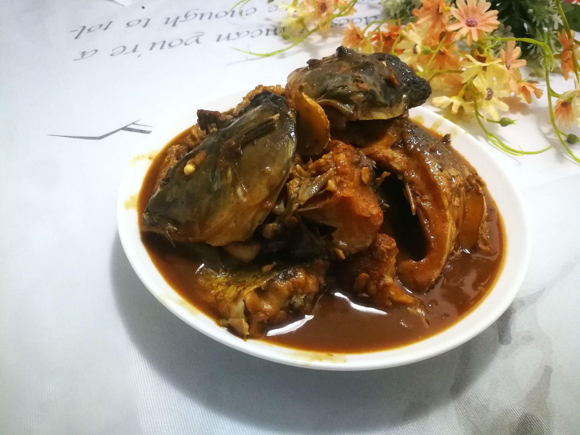 家常燒鯉魚的做法-家常味燒菜譜