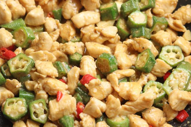 雞胸肉炒秋葵的做法-家常味炒菜譜