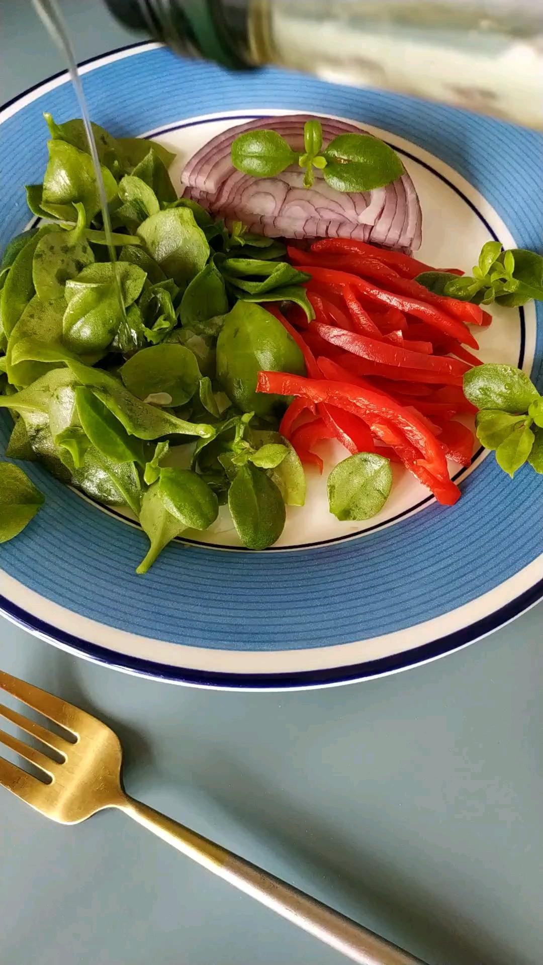 秋天多吃低脂低熱菜，拌沙拉的做法-酸甜味拌菜譜