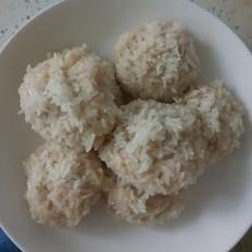 蒸葫蘆糯米丸子的做法-咸鮮味蒸食譜