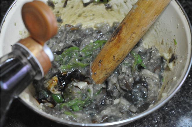 燒辣椒擂茄子的做法-香辣味蒸菜譜