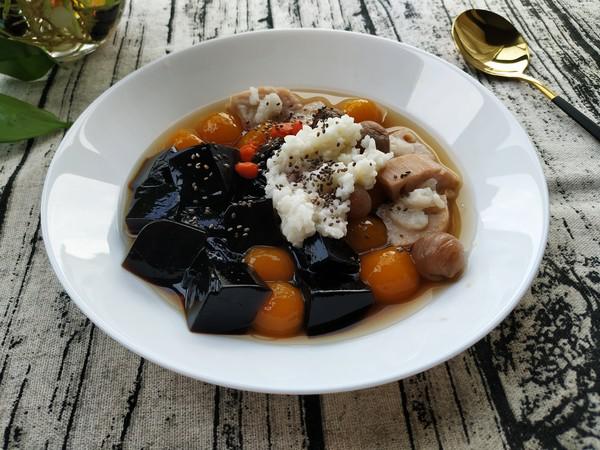 咬著吃的茶飲-桂圓藕芋涼粉的做法-甜味煮菜譜