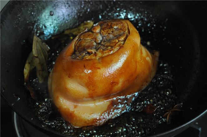 中秋怎能少了它_-紅燒肘子的做法-咸鮮味燉菜譜