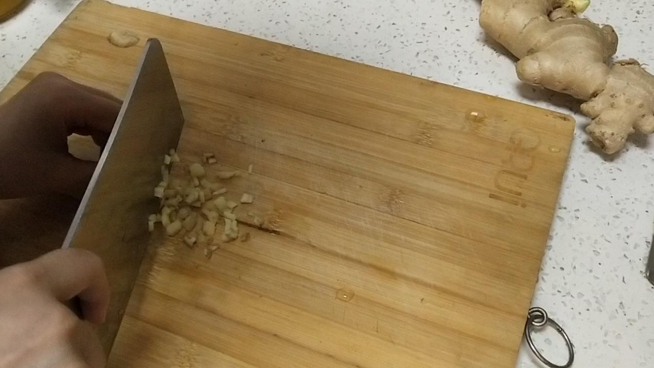 鮮美肉厚的清蒸飛蟹的做法-咸鮮味蒸菜譜