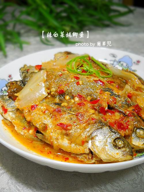 辣白菜燒鯽魚的做法-酸辣味燒菜譜