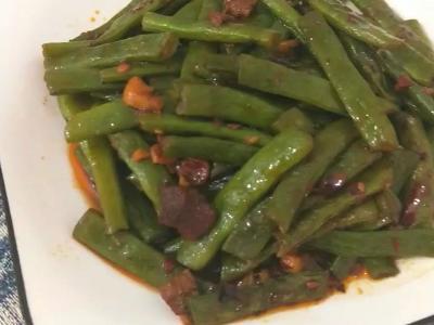 牛肉醬四季豆的作法-家常味炒菜譜