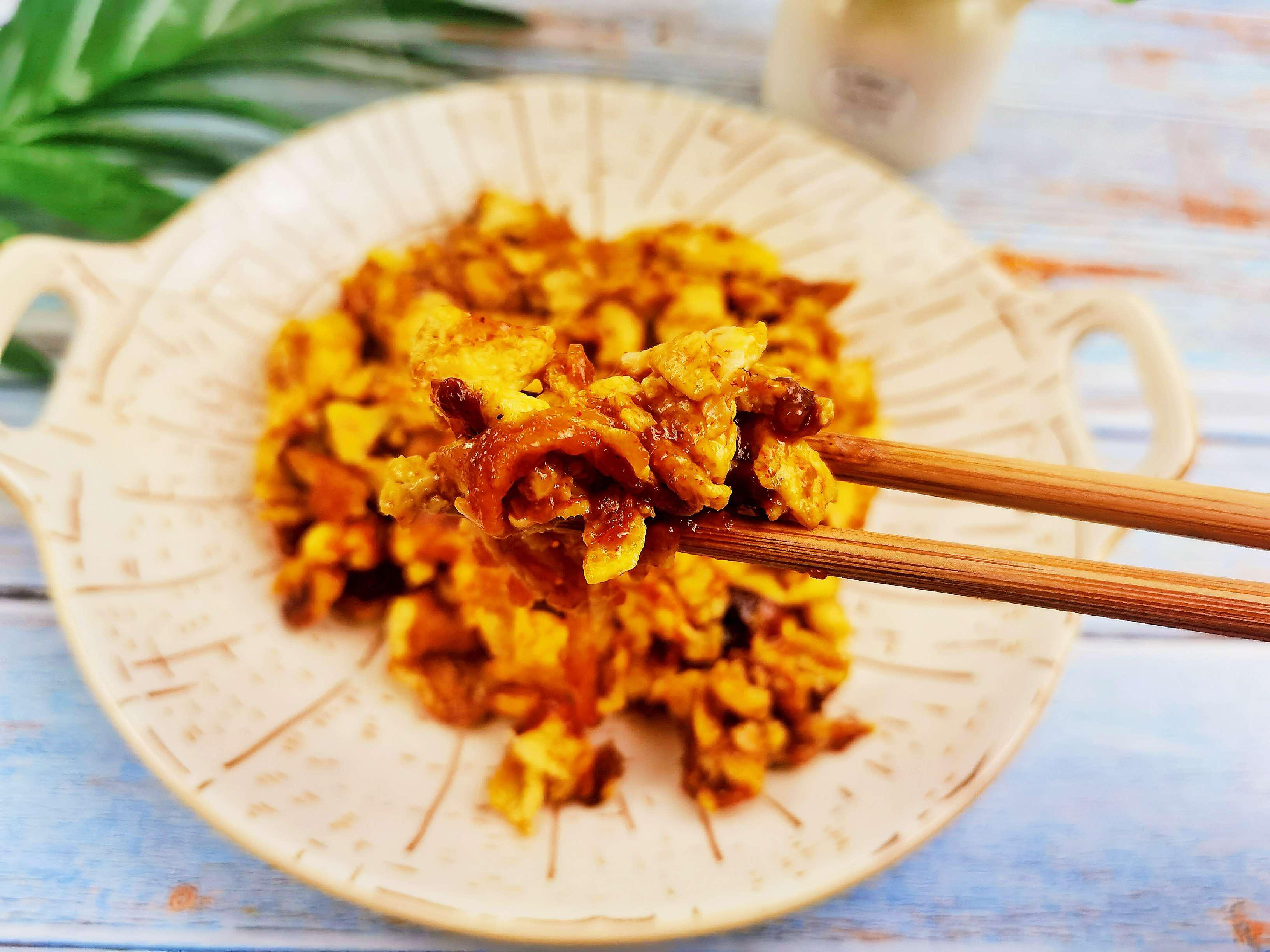 雞蛋的花樣吃法－靈魂炒蛋，沒點實力不敢叫這名，好吃又簡單的做法-香辣味炒菜譜