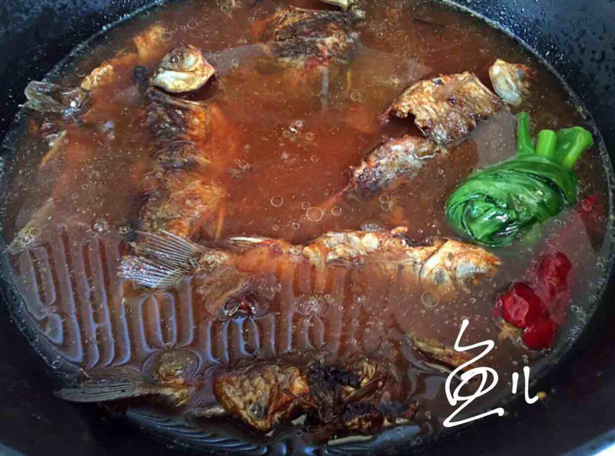 鯽魚罐頭的做法-家常味燉菜譜