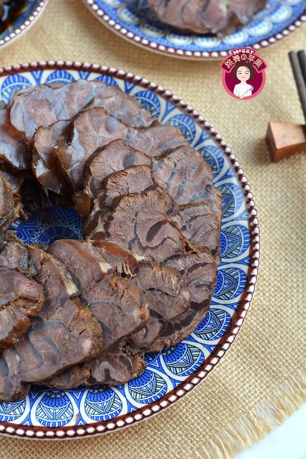 電飯煲鹵牛腱子的做法-家常味鹵菜譜