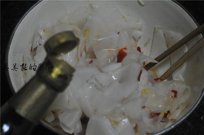 爽脆蘿卜片的做法-香辣味拌菜譜