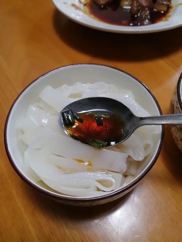 簡(jiǎn)簡(jiǎn)單單也不失美味~~簡(jiǎn)易版涼皮的做法-家常味蒸菜譜