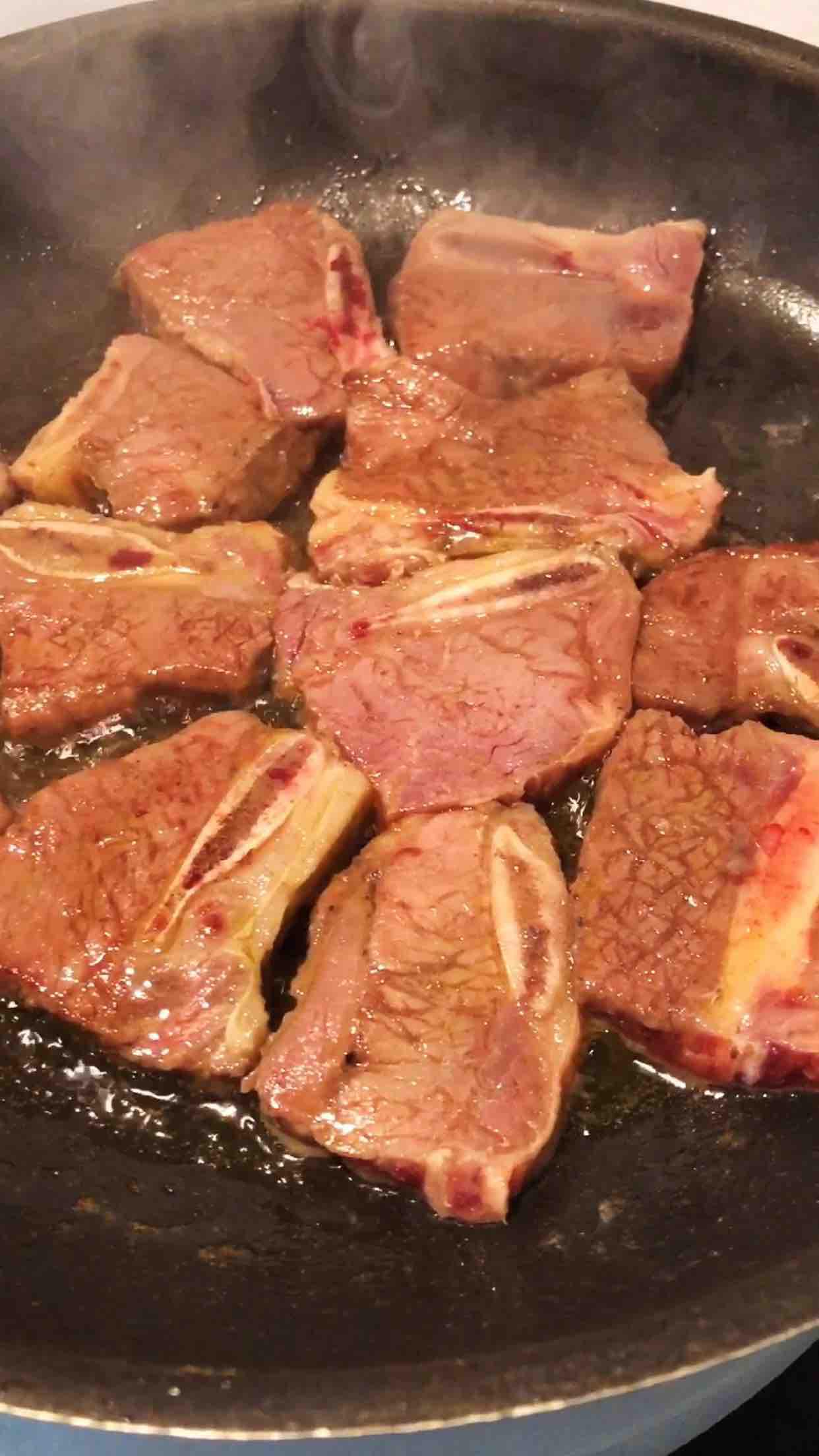 香煎牛仔骨的做法-咸鮮味煎菜譜