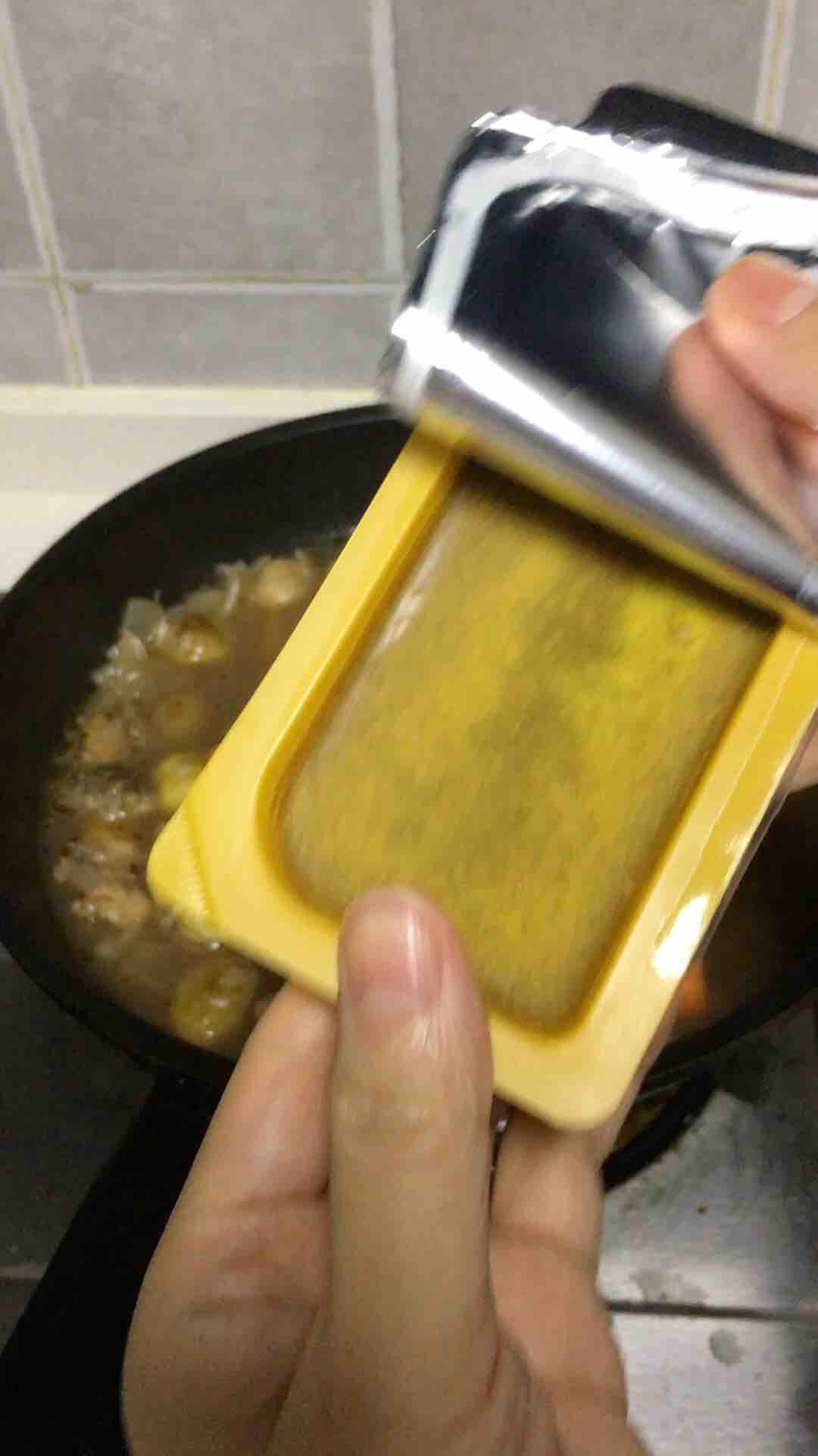 咖喱板栗燒雞的做法-咖喱味煮菜譜