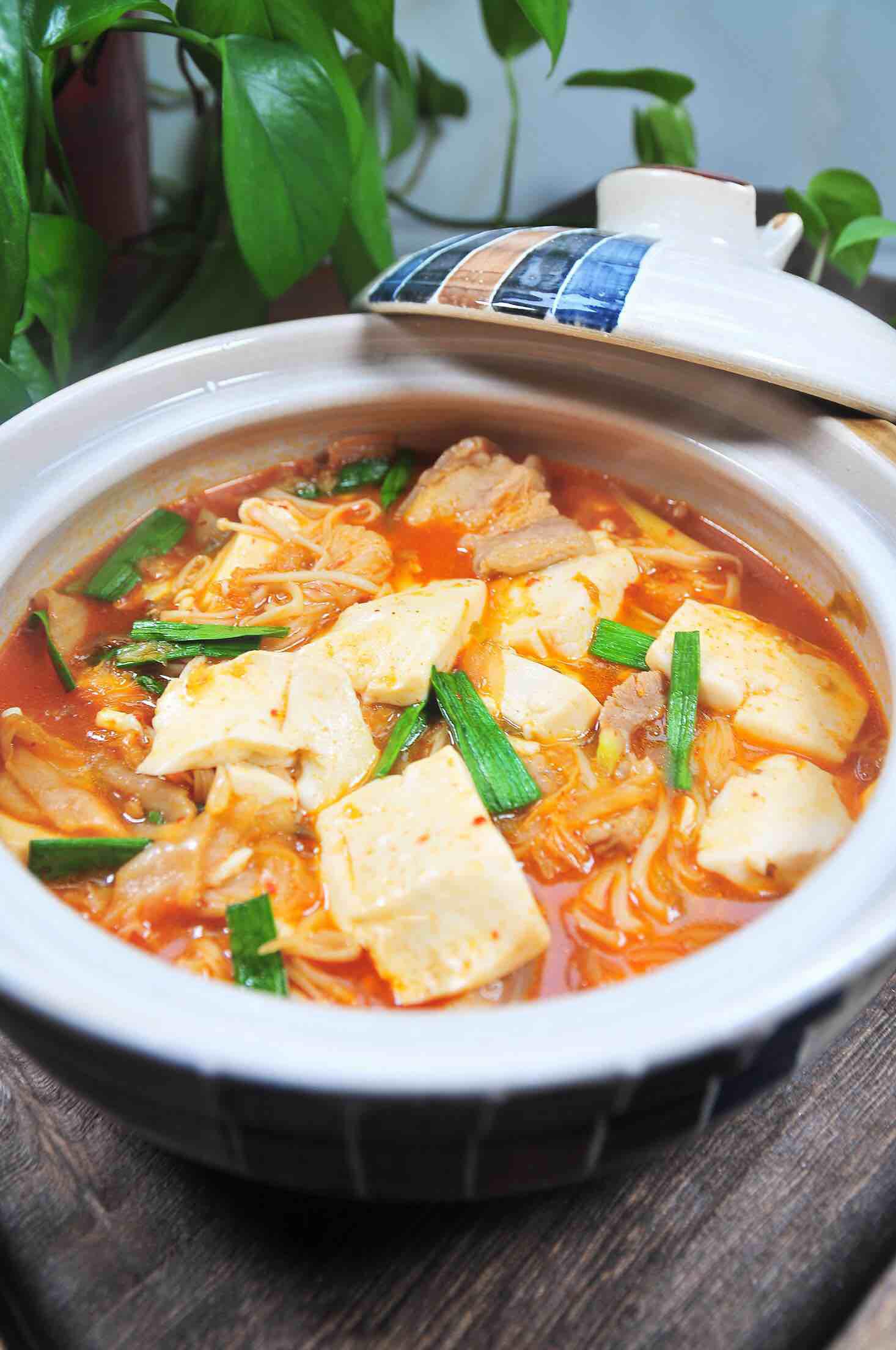 辣白菜豆腐鍋的做法-家常味燉菜譜