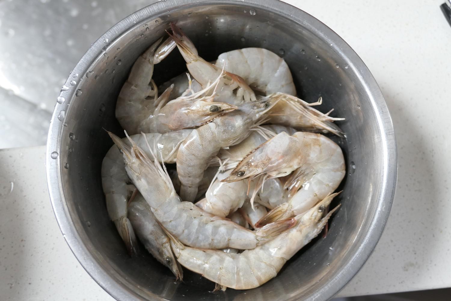 花甲鮮蝦焗粉絲的做法-香辣味烤菜譜