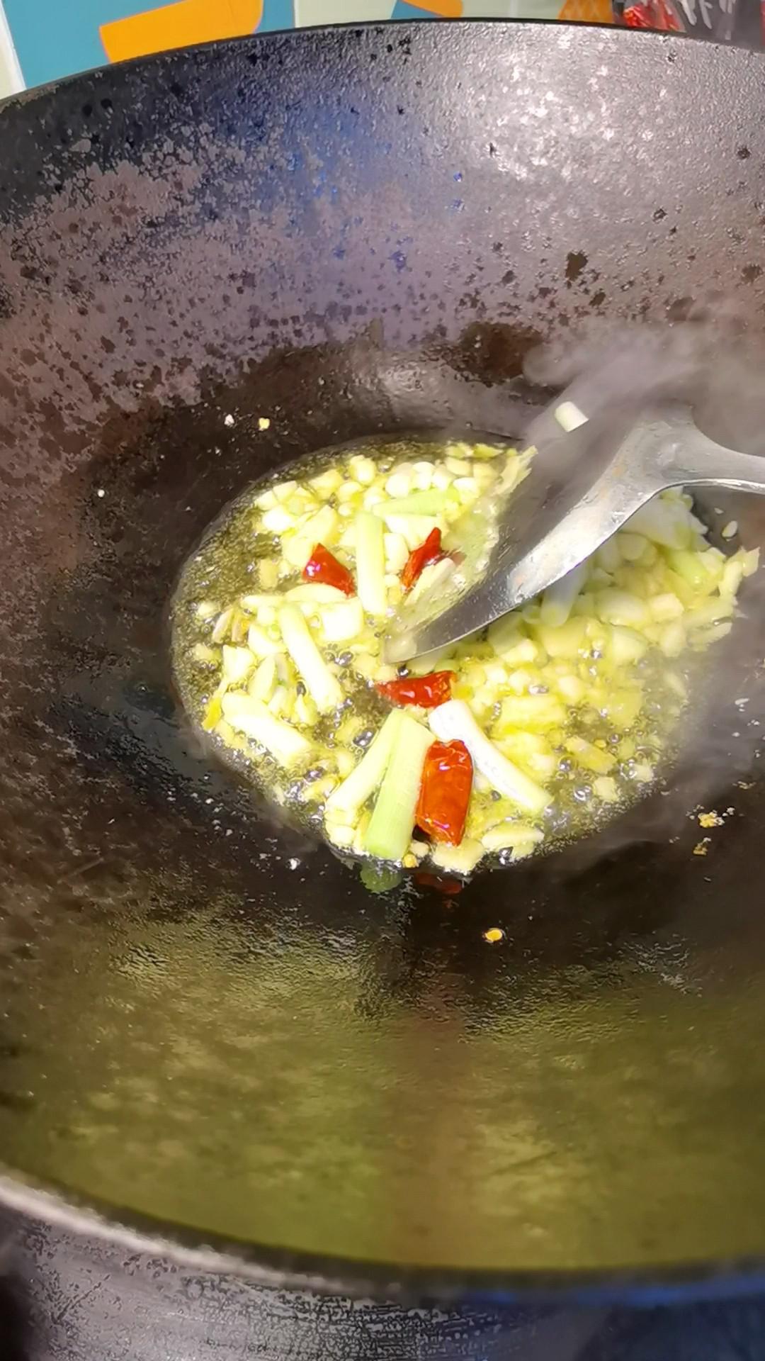 麻辣香鍋菜的做法-麻辣味炒菜譜