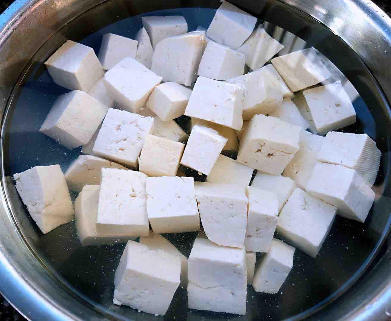 豬血燉豆腐的做法-家常味燉菜譜