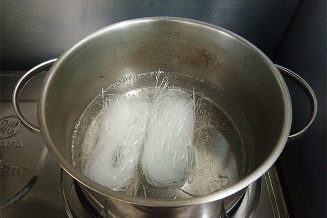 涼拌粉絲的做法-香辣味拌菜譜