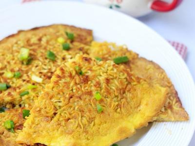 泡面煎蛋的做法-家常味煎菜譜