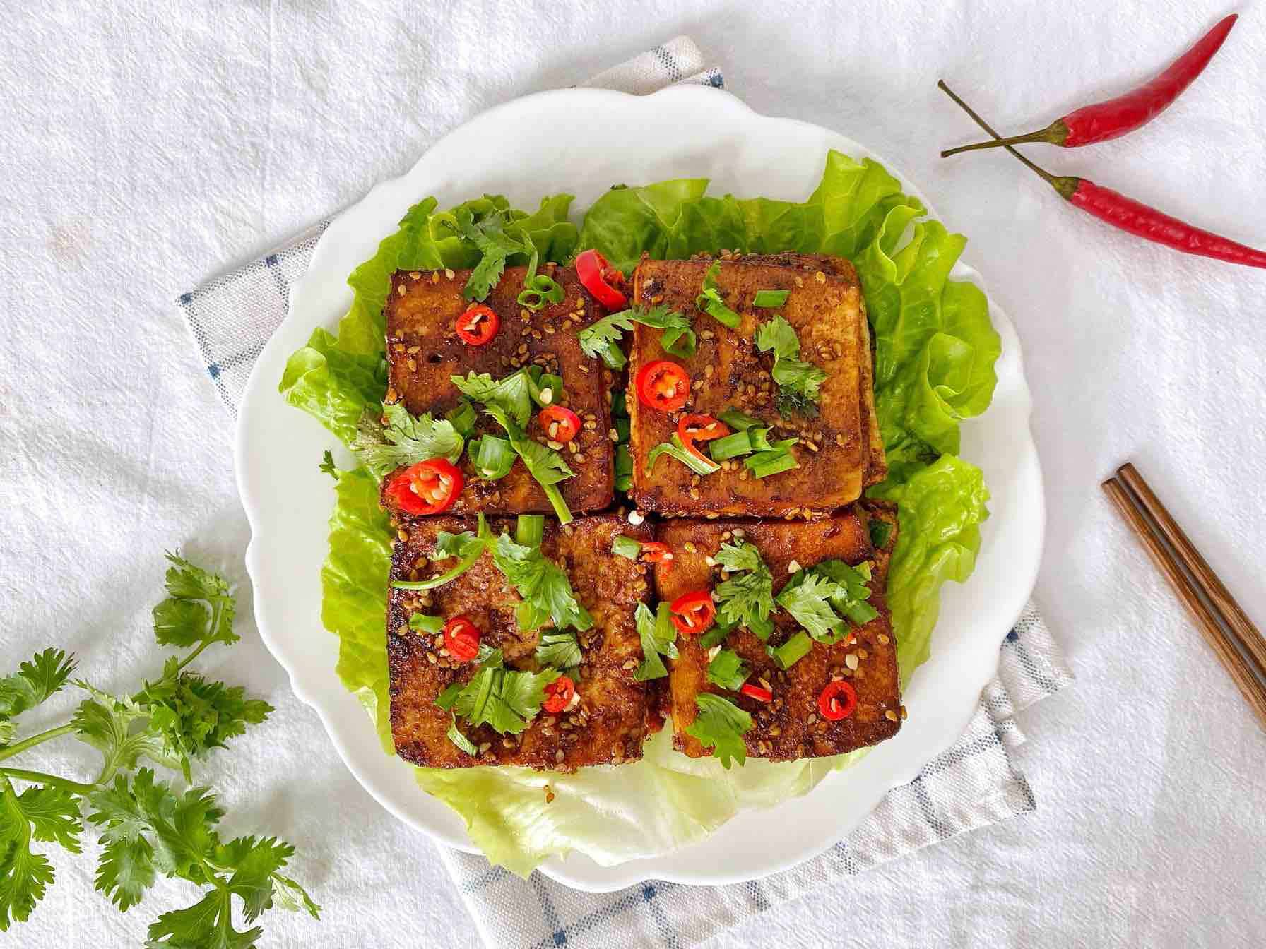 2塊錢的豆腐這么做，比肉還下飯的做法-醬香味烤菜譜