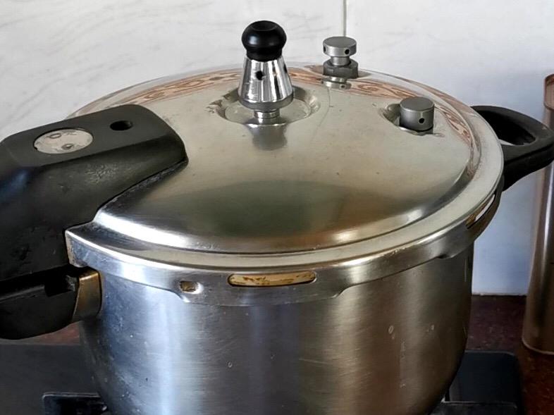 亞麻籽油排骨湯的做法-咸鮮味煮菜譜