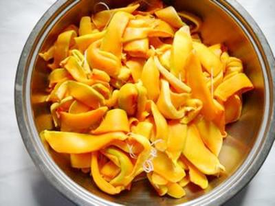 椒鹽南瓜干的做法-其它口味蒸菜譜