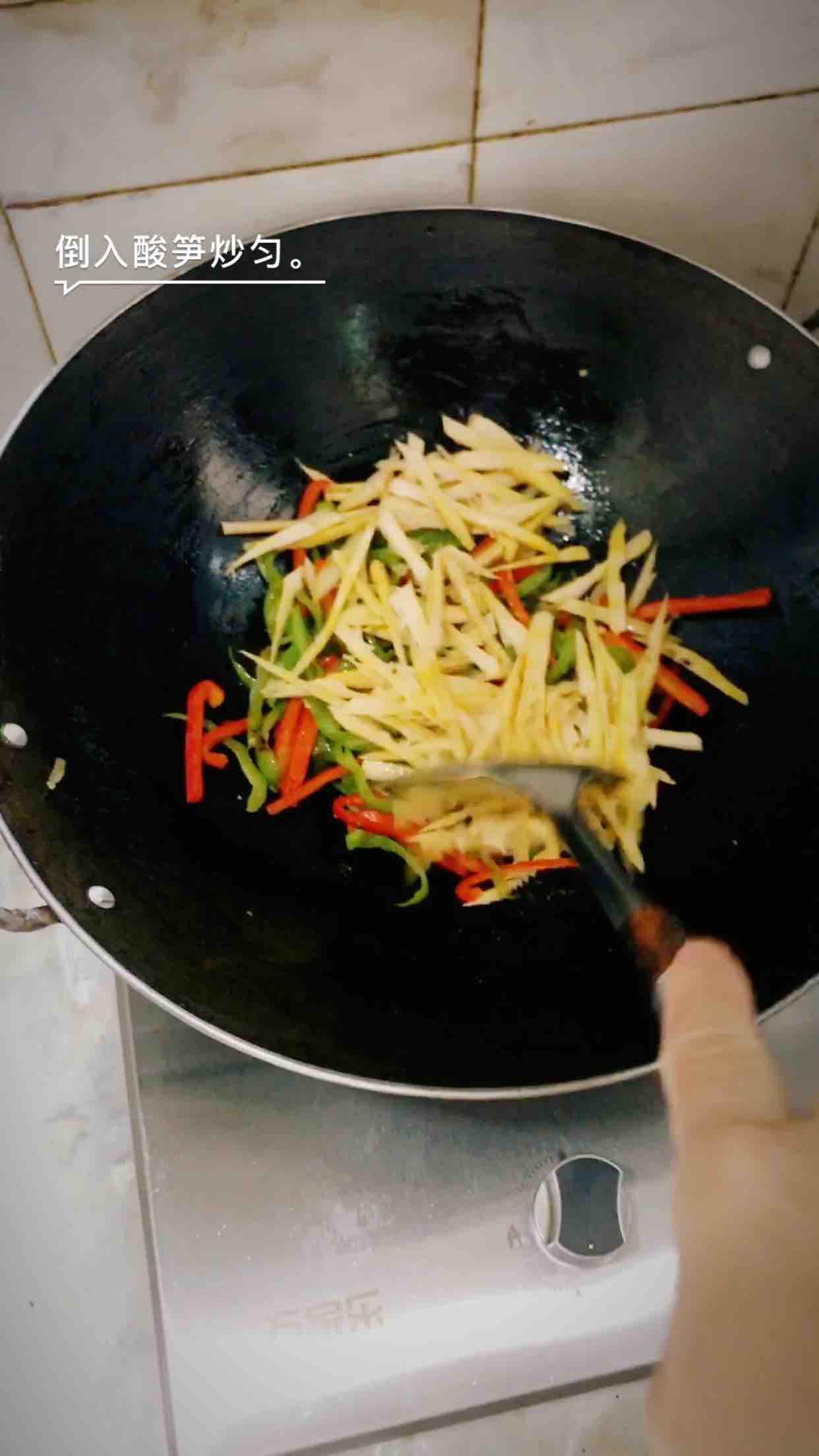 野酸筍肉絲的做法-酸辣味炒菜譜