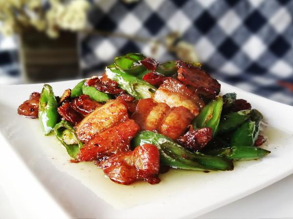 杭椒回鍋肉的做法-醬香味炒菜譜-易網(wǎng)健康養(yǎng)生網(wǎng) 杭椒回鍋肉的做法-醬香味炒菜譜