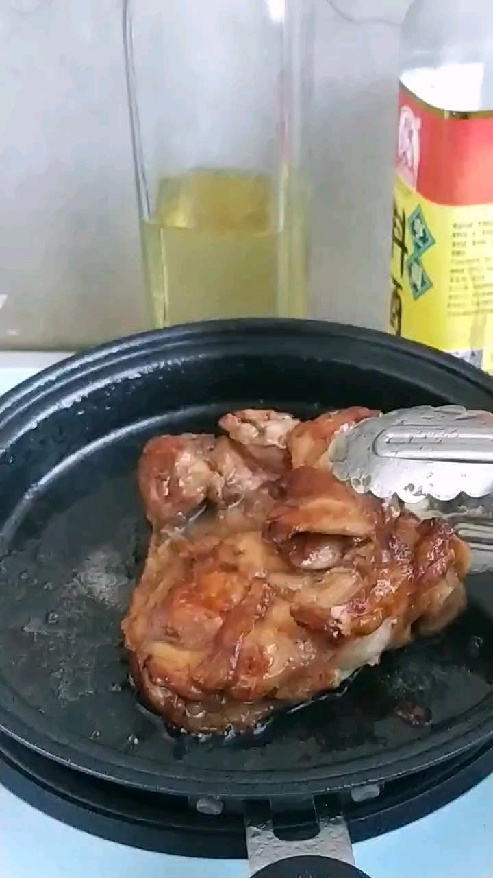 快手煎雞排,想吃進(jìn)來看看就會(huì)的做法-麻辣味煎菜譜-易網(wǎng)健康養(yǎng)生網(wǎng) 快手煎雞排,想吃進(jìn)來看看就會(huì)的做法-麻辣味煎菜譜