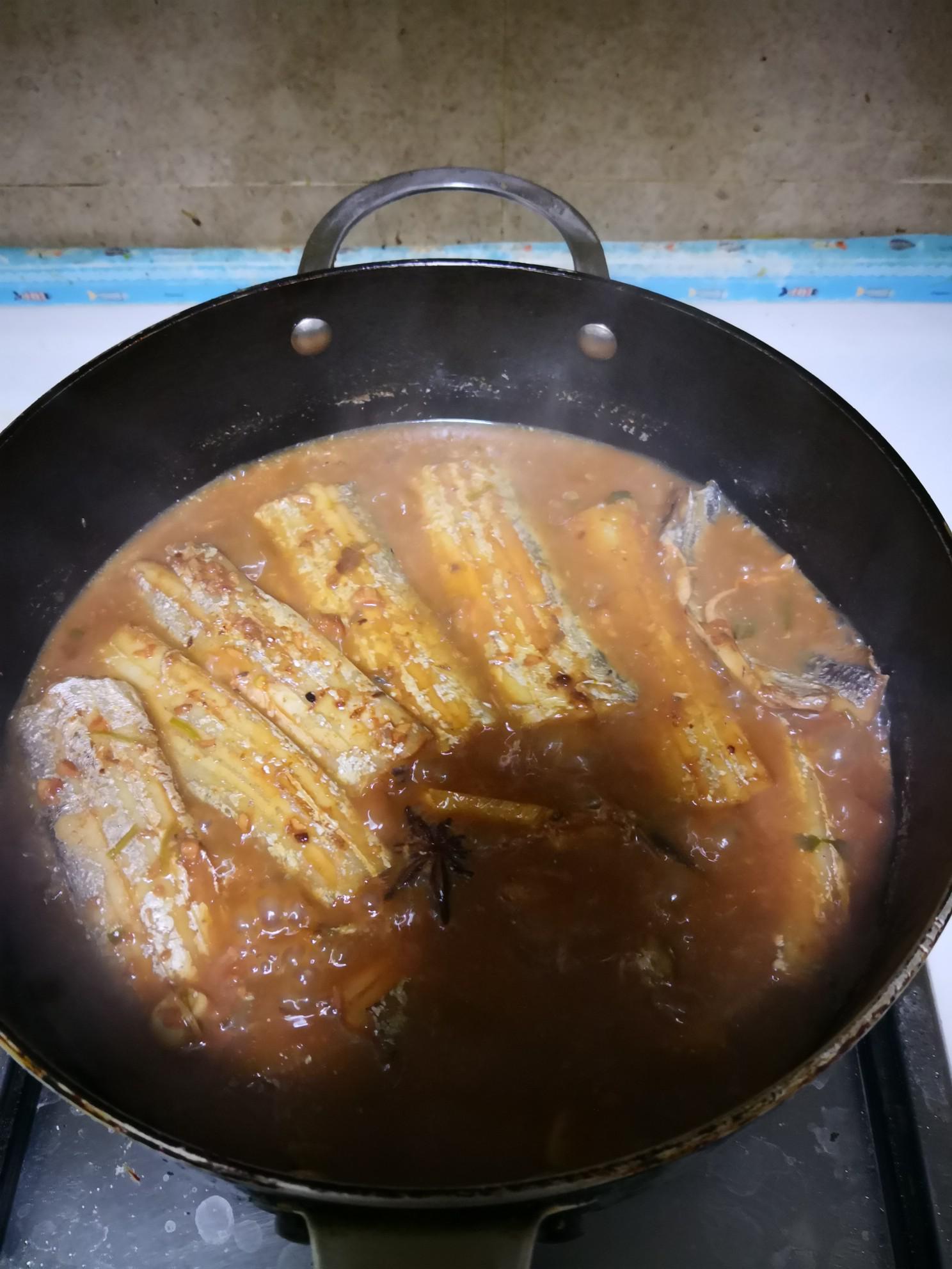 紅燒刀魚(yú)的做法-家常味燒菜譜