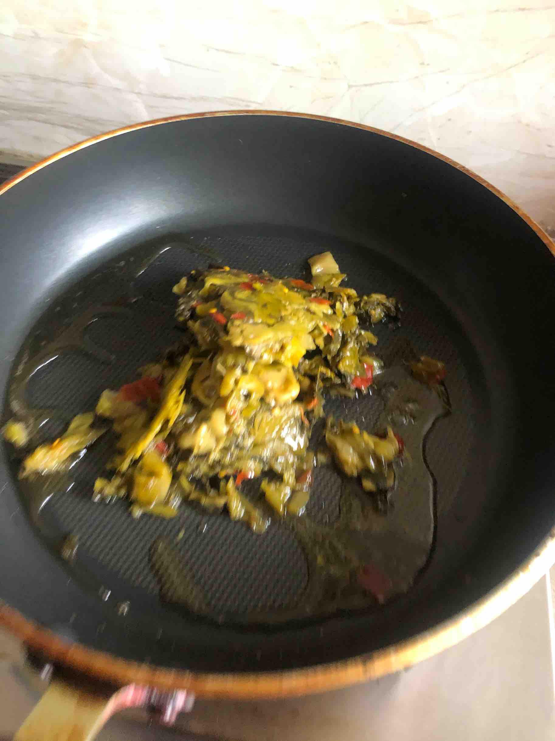 酸菜魚片的做法-酸辣味煮菜譜