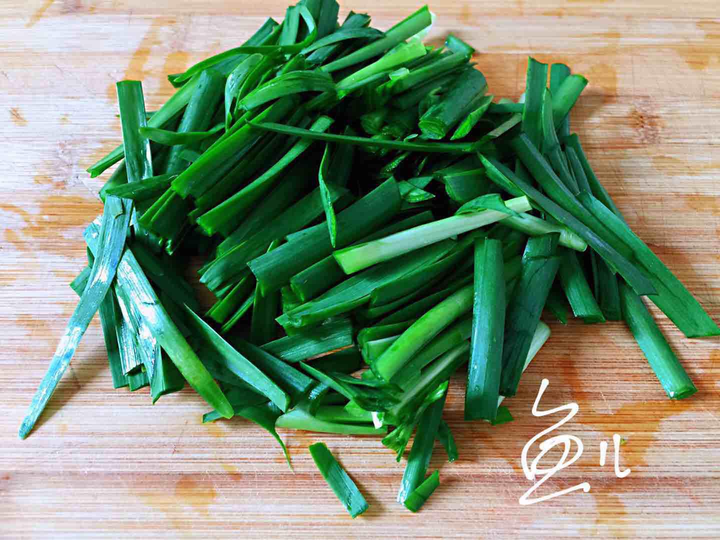 蝦仁和它一起炒，味道鮮美，做法簡單，廚房小白也能做的好！的做法-咸鮮味炒菜譜