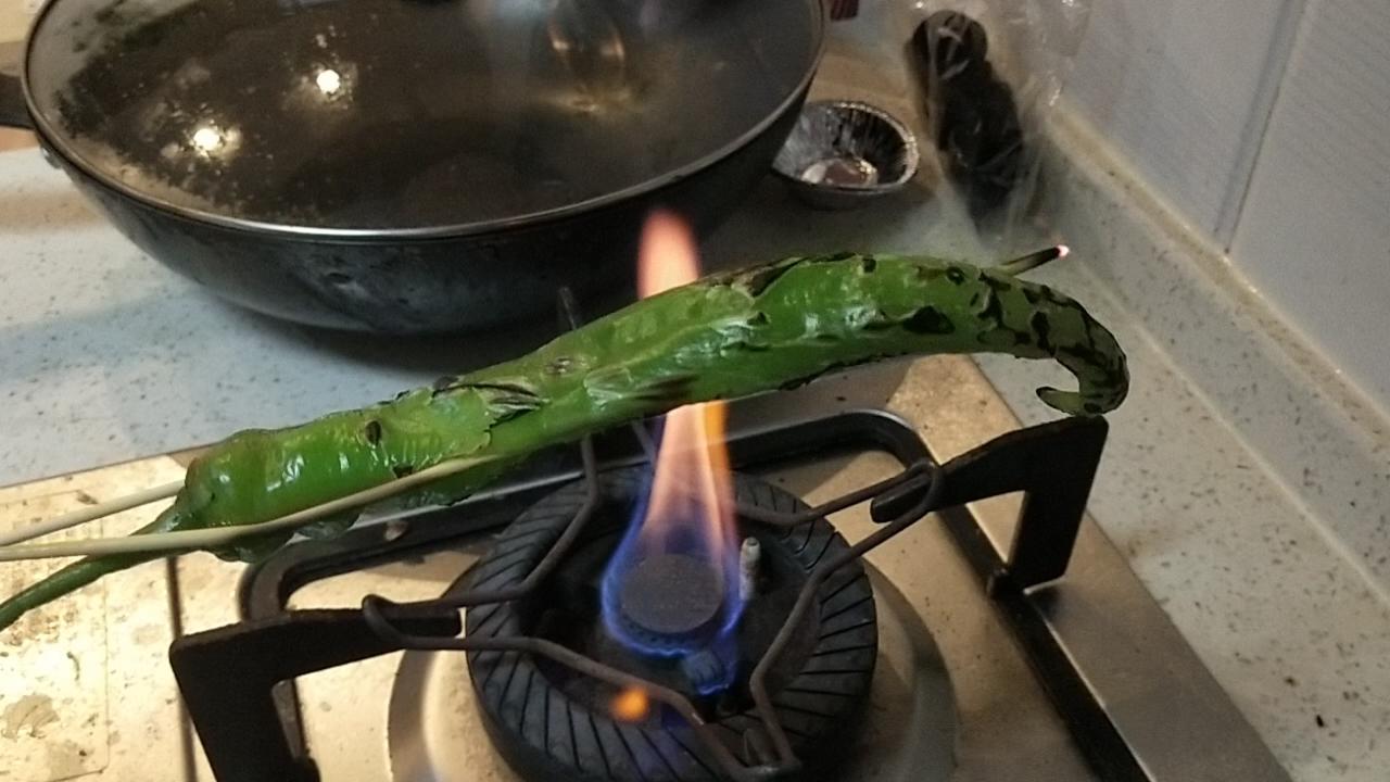 輕松get皮蛋新做法－燒椒皮蛋的做法-家常味拌菜譜