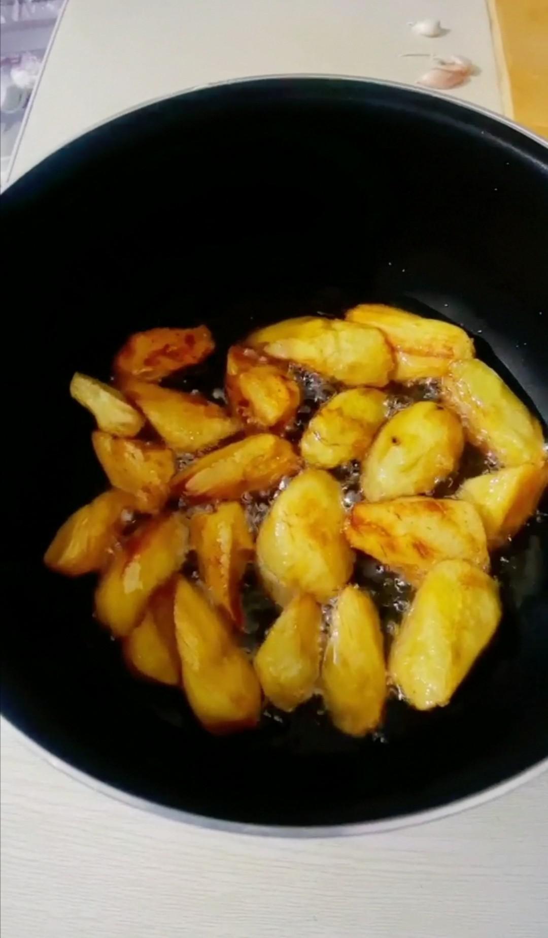 紅燒茄子的做法-咸鮮味燒菜譜