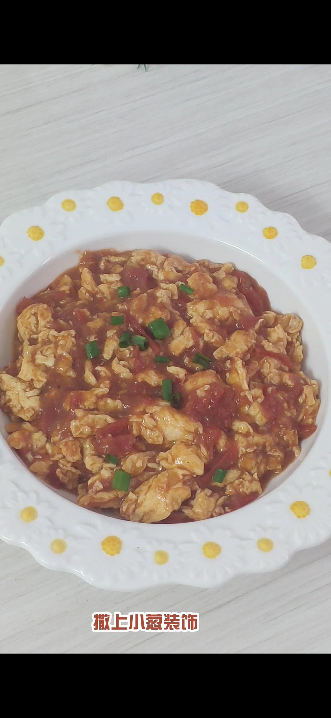 番茄炒蛋，簡(jiǎn)單快手下飯菜的做法-家常味炒菜譜