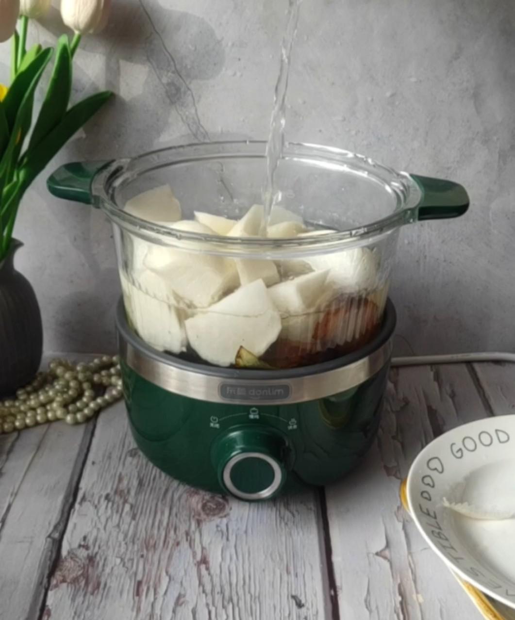 冬天就吃美味有營養的臘肉煨蘿卜的做法-咸鮮味燉菜譜-易網健康養生網 冬天就吃美味有營養的臘肉煨蘿卜的做法-咸鮮味燉菜譜