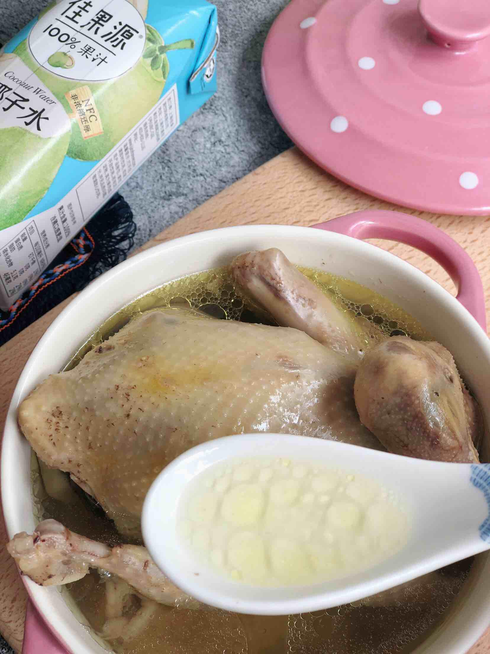 鮮甜美味的鴿子湯，這樣做滋補(bǔ)又養(yǎng)顏，冬天必備養(yǎng)生飲品！的做法-家常味燉菜譜