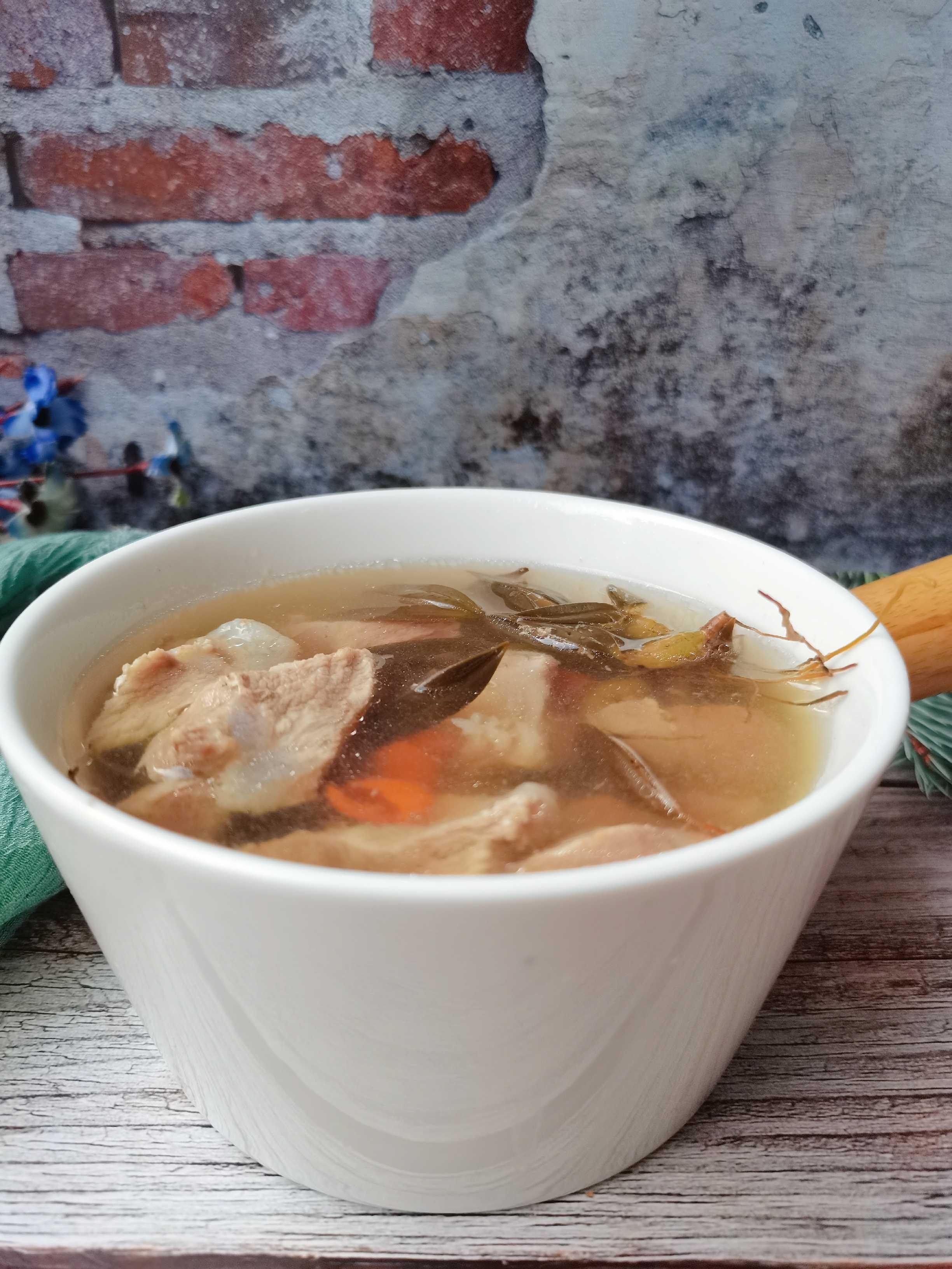 石橄欖燉肉的做法-家常味燉菜譜