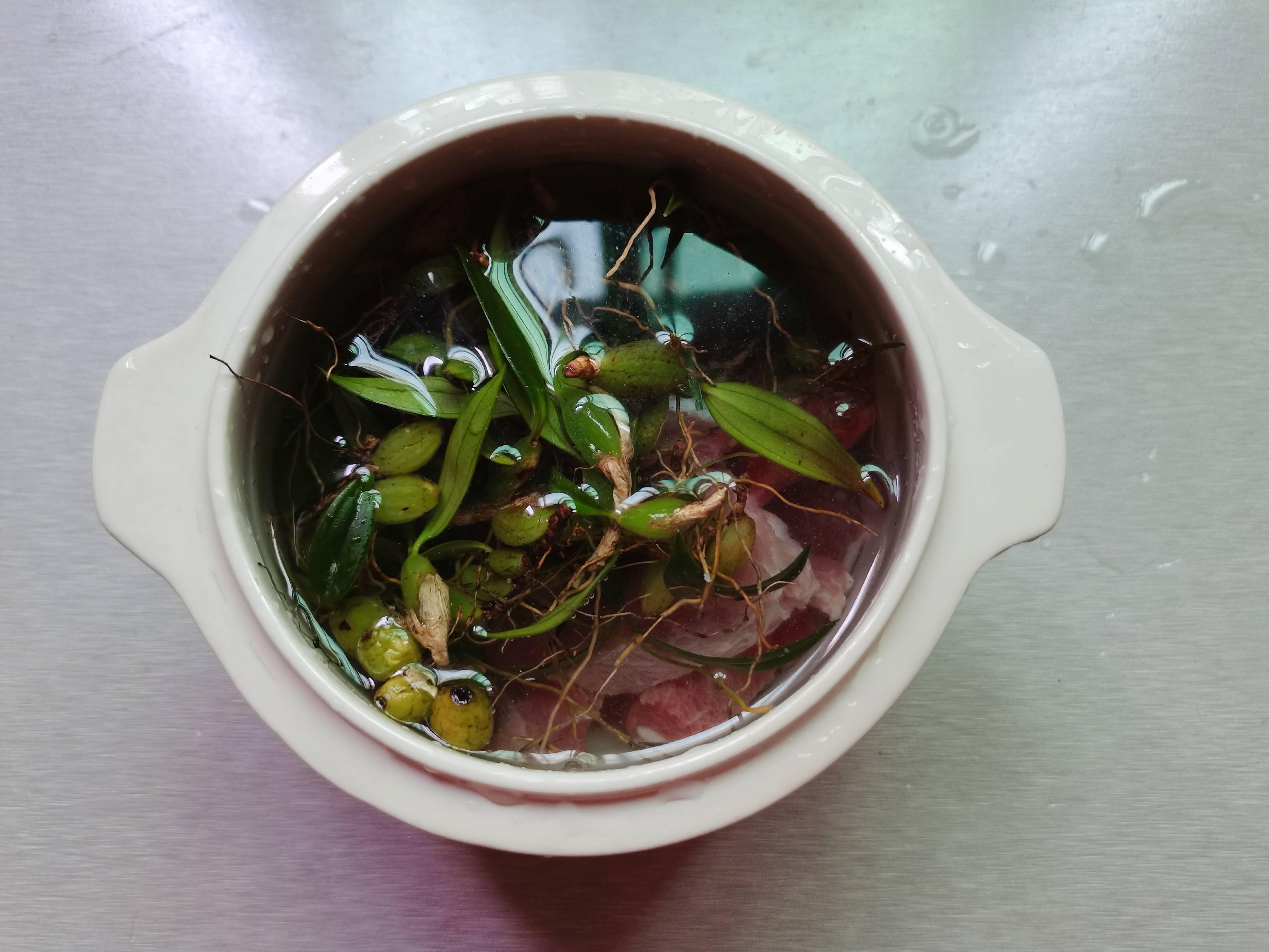 石橄欖燉肉的做法-家常味燉菜譜