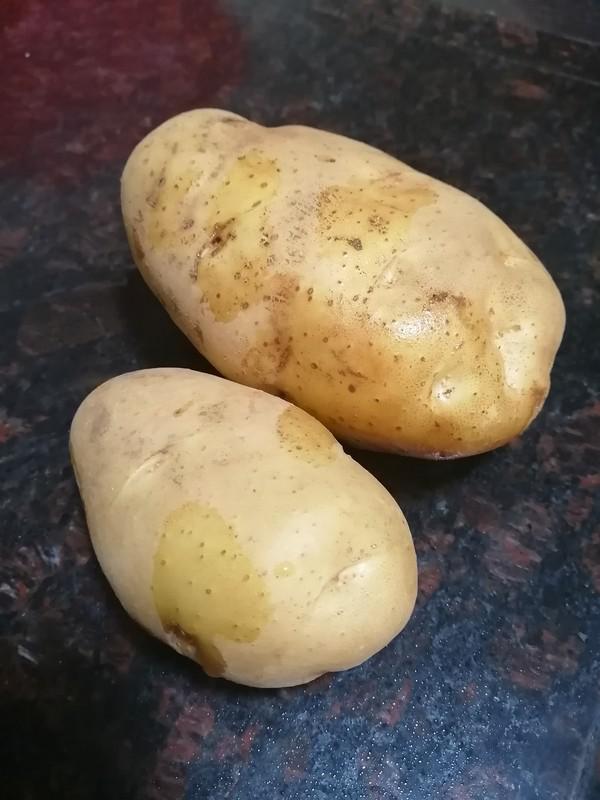 跟著大咖學做美食~~醋溜土豆絲的做法-酸味炒菜譜